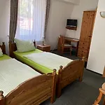 & Restaurant Zum Krug Im Gruenen Kranze 2* Patower Steegen