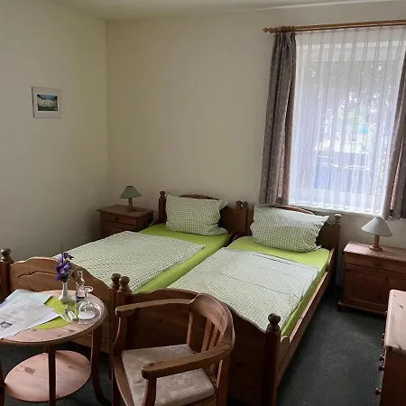 & Restaurant Zum Krug Im Gruenen Kranze 호텔 Patower Steegen